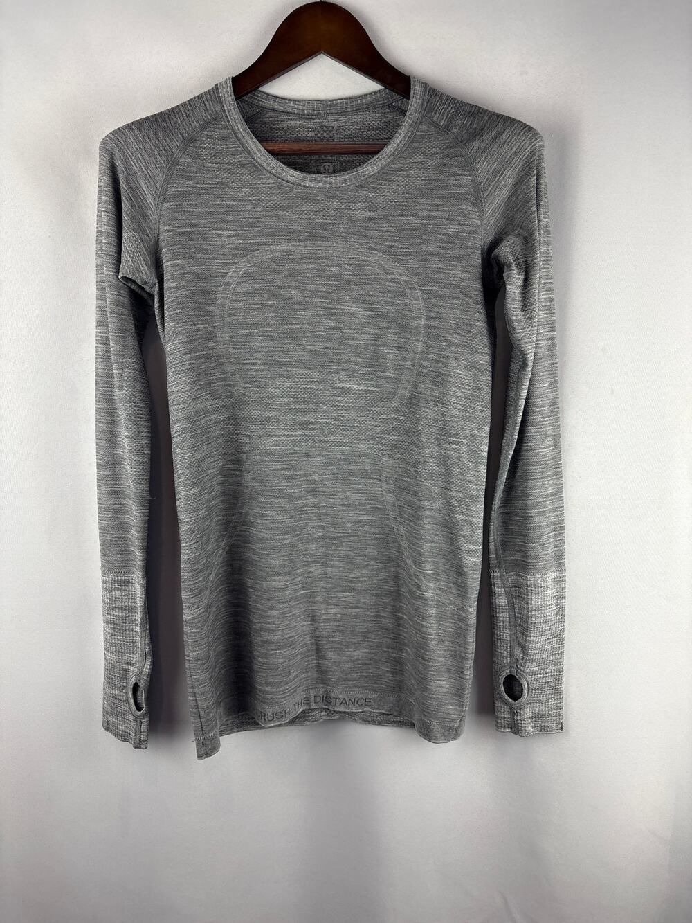 Women’s LuluLemon Medium Gray Sport Long Sleeve